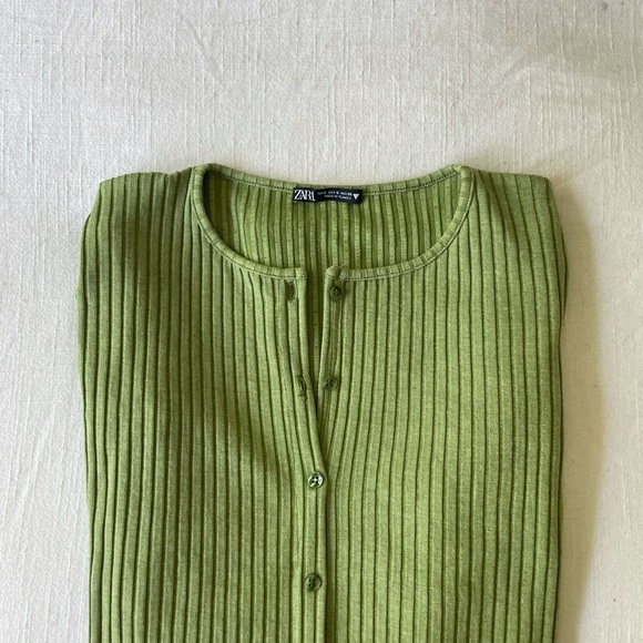 Dress - Picture 6 of 7